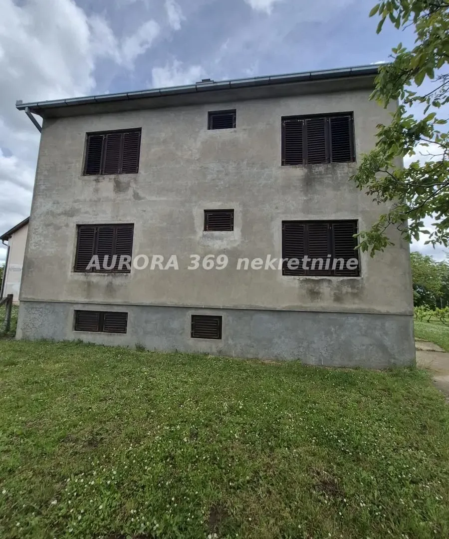 Prodaja, kuća, 294m², Ruma, Srbija
