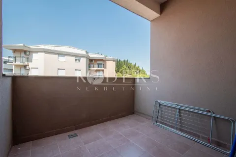 Izdavanje, jednosoban stan, 46m², Ljubović, Podgorica - image 7