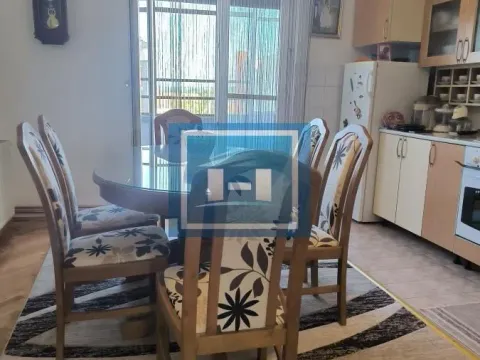 Prodaja, trosoban stan, 98m², Centar, Ćuprija - image 11