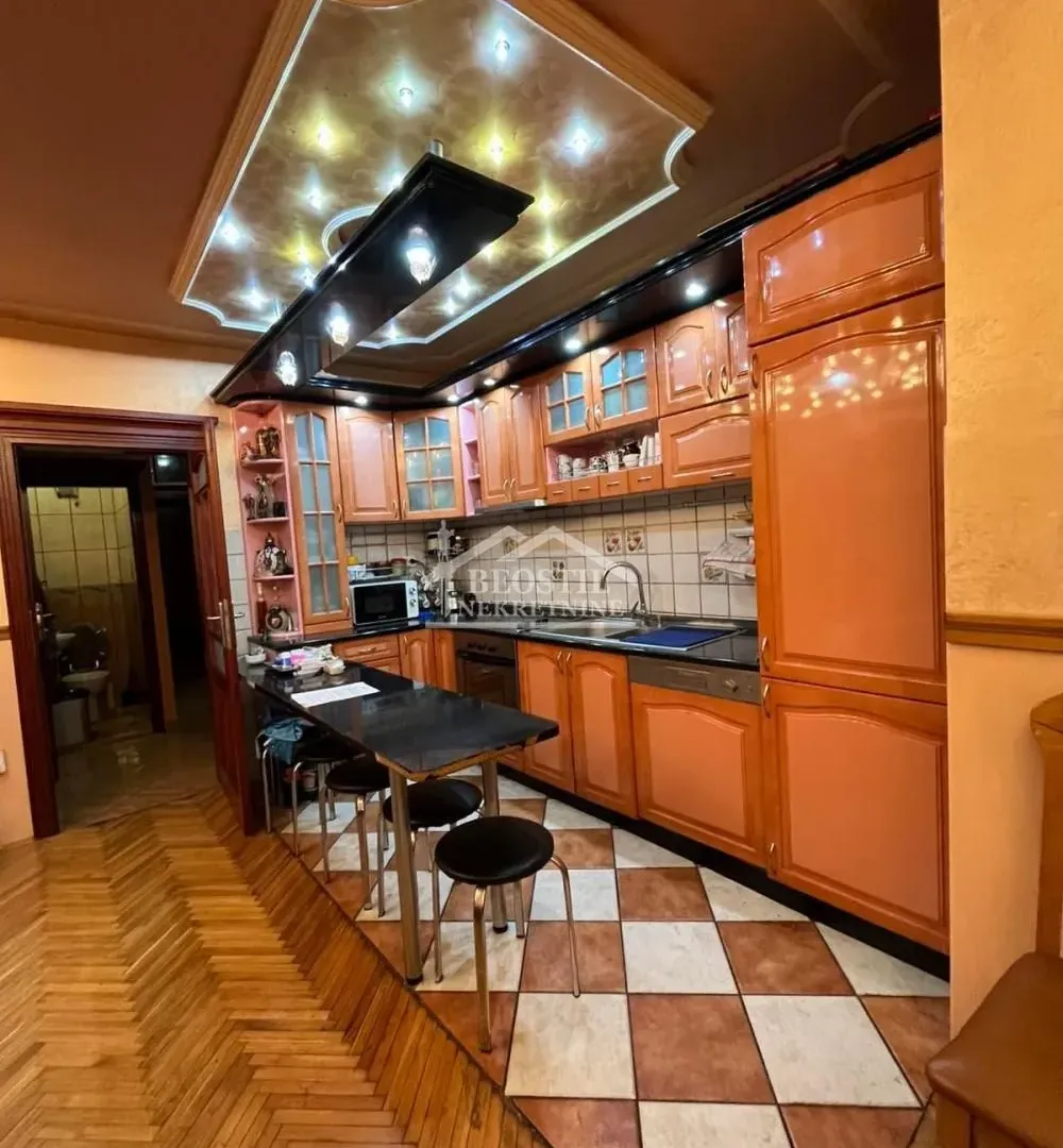 Prodaja, trosoban stan, 67m², Centar, Smederevo