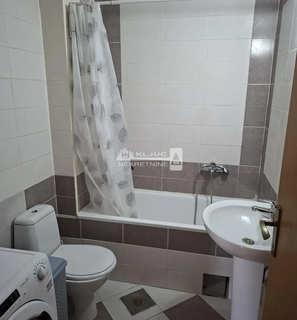 Sale, three bedroom apartment, 79m², Kanarevo Brdo, Beograd