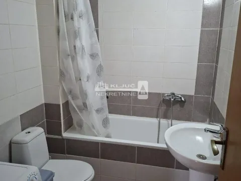 Prodaja, trosoban stan, 79m², Kanarevo Brdo, Beograd - image 12