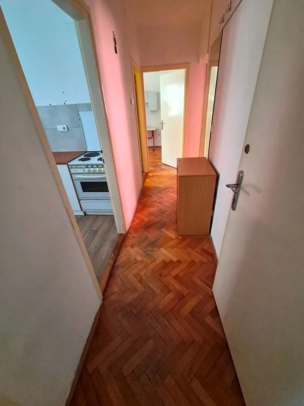 Sale, two bedroom apartment, 50m², Karaburma, Palilula Sve Podlokacije