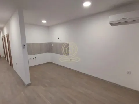 Prodaja, četvorosoban stan, 78m², Sremska Kamenica, Petrovaradin - image 16