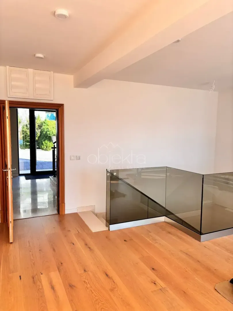 Prodaja, dvosoban stan, 103m², Tivat, Crna Gora