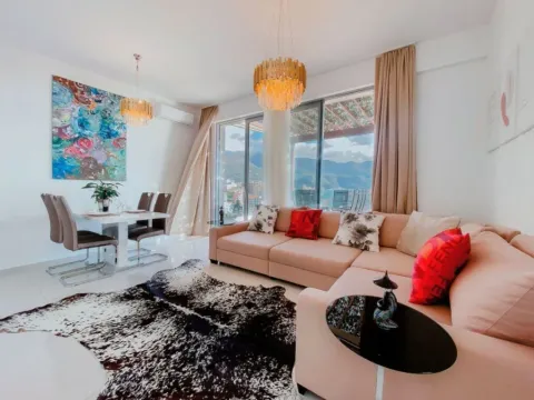 Sale, two bedroom apartment, 58m², Bečići, Budva