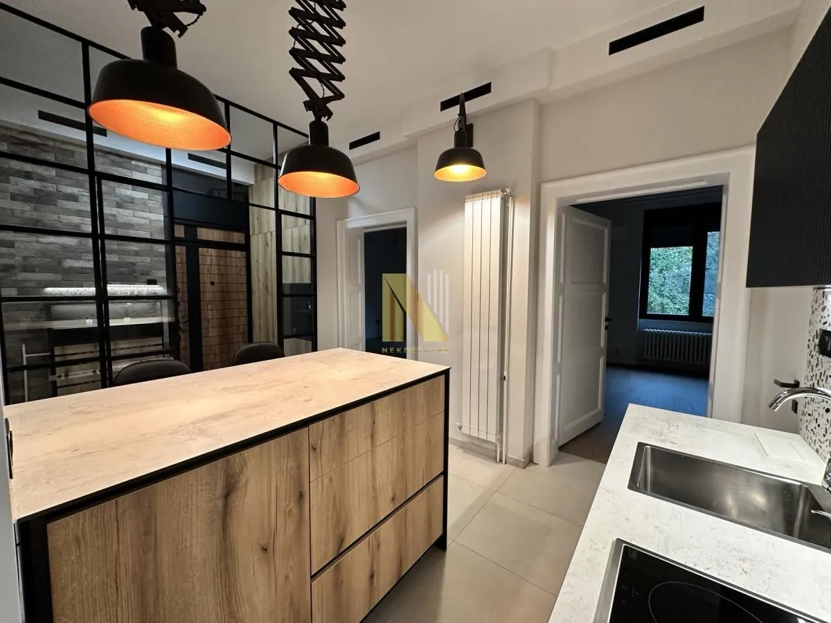 Izdavanje, trosoban stan, 100m², Stari grad, Novi Sad