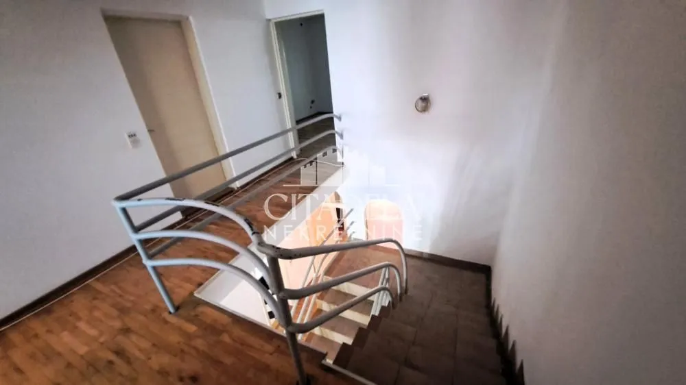 Izdavanje, kuća, 200m², Čukarica, Beograd
