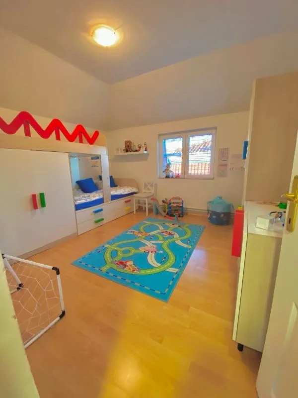 Sale, four bedroom apartment, 118m², Jajinci, Voždovac Sve Podlokacije