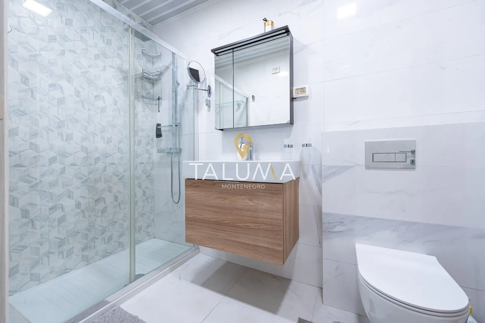 Izdavanje, dvosoban stan, 68m², City Kvart, Podgorica