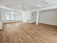 Izdavanje, poslovni prostor, 138m², Stari Aerodrom, Podgorica - image 1