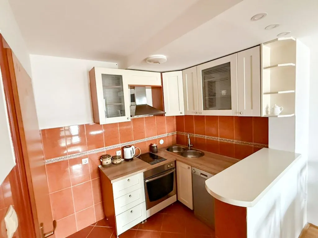 Rent, one bedroom apartment, 68m², Centar, Podgorica