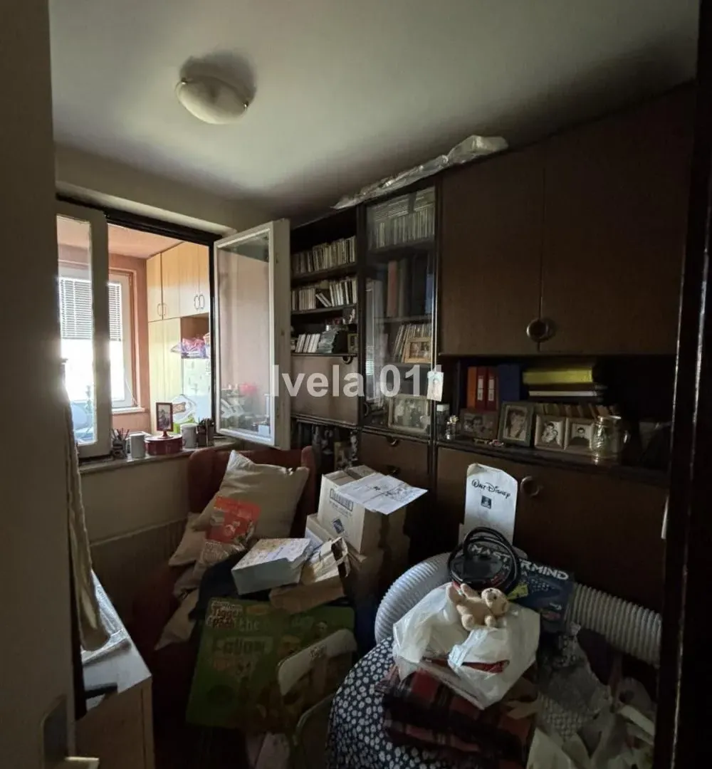 Prodaja, trosoban stan, 70m², Karaburma, Palilula Sve Podlokacije