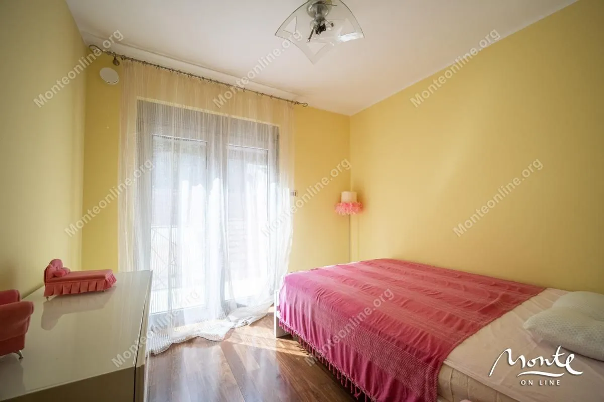Sale, house, 484m², Stoliv, Kotor