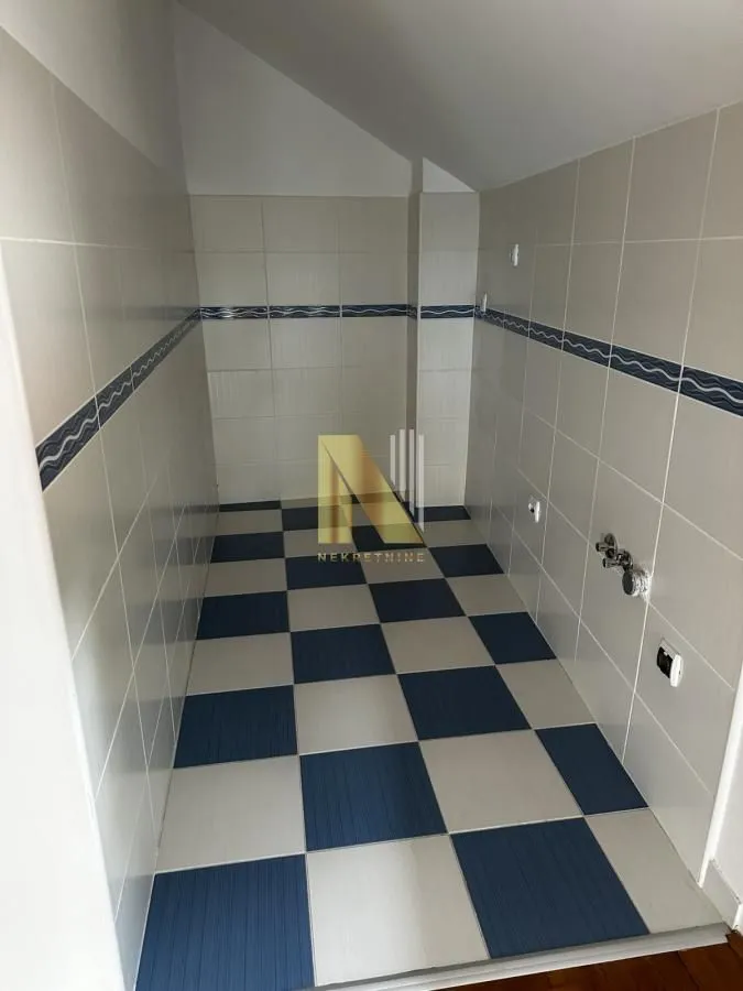 Rent, office space, 72m², Socijalno, Novi Sad Sve Podlokacije