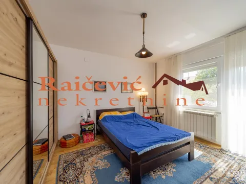 Prodaja, kuća, 220m², Rušanj, Beograd - image 15