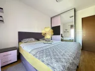 Izdavanje, jednosoban stan, 50m², City Kvart, Podgorica - image 9