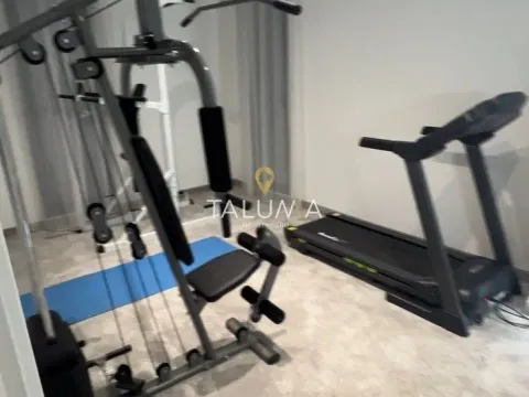 Prodaja, kuća, 270m², Gornja Gorica, Podgorica - image 8