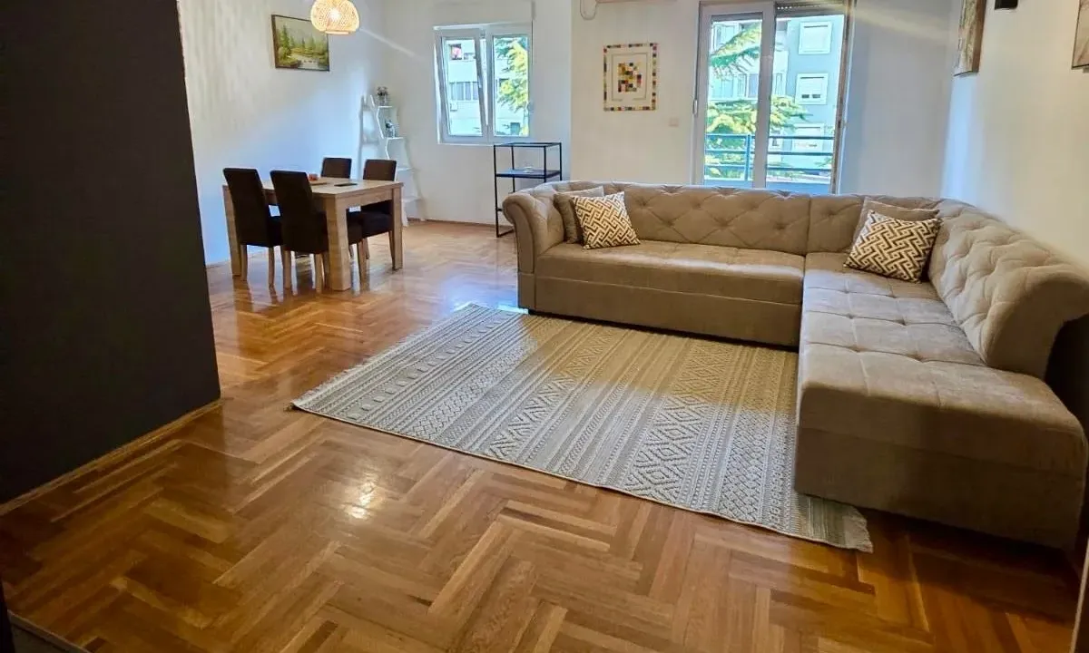 Rent, two bedroom apartment, 81m², Stari Aerodrom, Podgorica