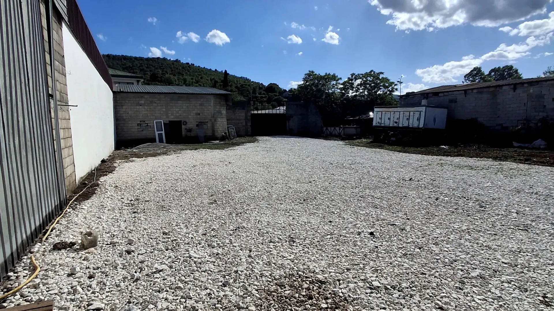 Izdavanje, plac, 1100m², Mareza, Podgorica