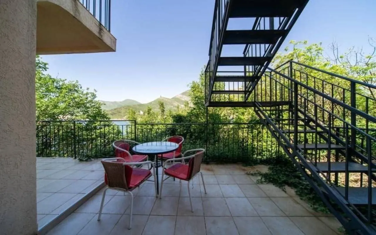 Prodaja, kuća, 148m², Tivat, Crna Gora