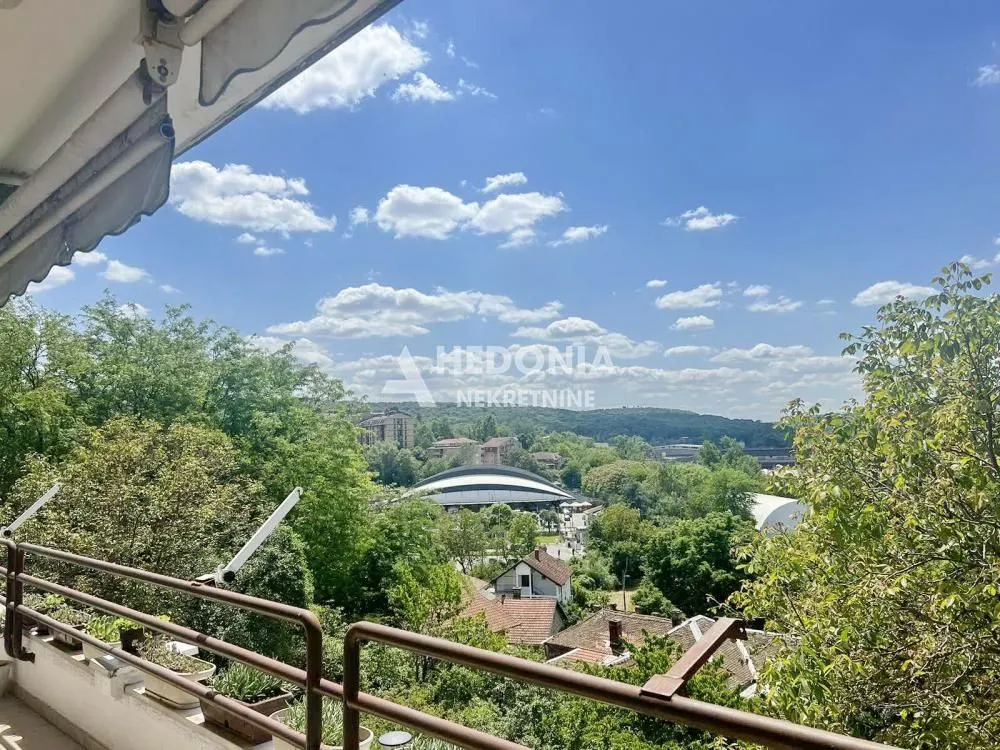Sale, three bedroom apartment, 115m², Kanarevo Brdo, Beograd