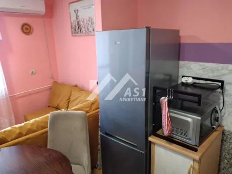 Izdavanje, trosoban stan, 63m², Novi Sad Sve Podlokacije, Novi Sad - image 3