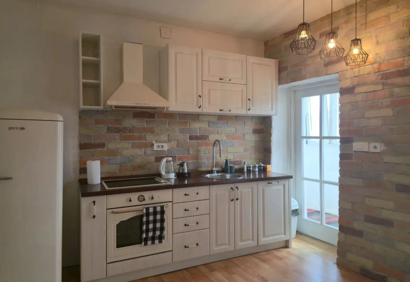 Prodaja, jednosoban stan, 37m², Drač, Podgorica