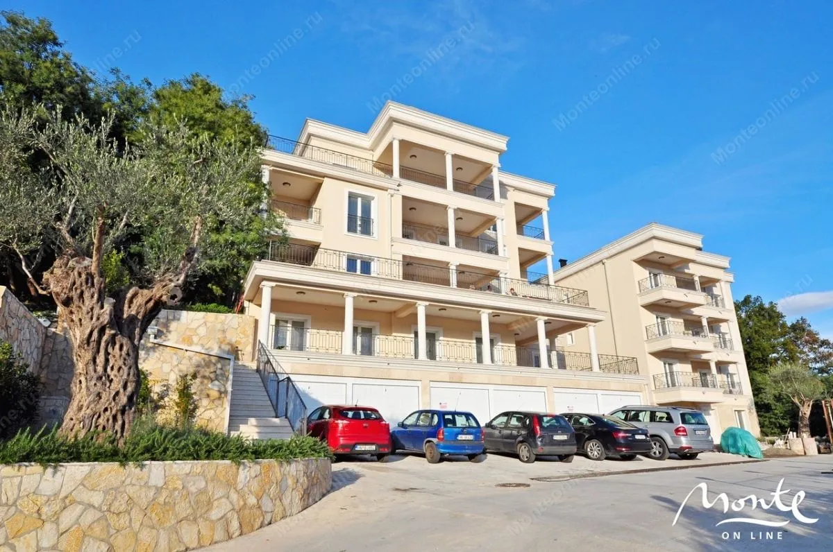 Prodaja, trosoban stan, 133m², Herceg Novi, Crna Gora