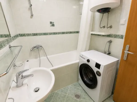 Sale, one bedroom apartment, 40m², Stari Aerodrom, Podgorica - image 8