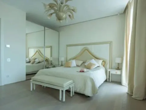 Sale, four bedroom apartment, 308m², Dukley Gardens, Budva