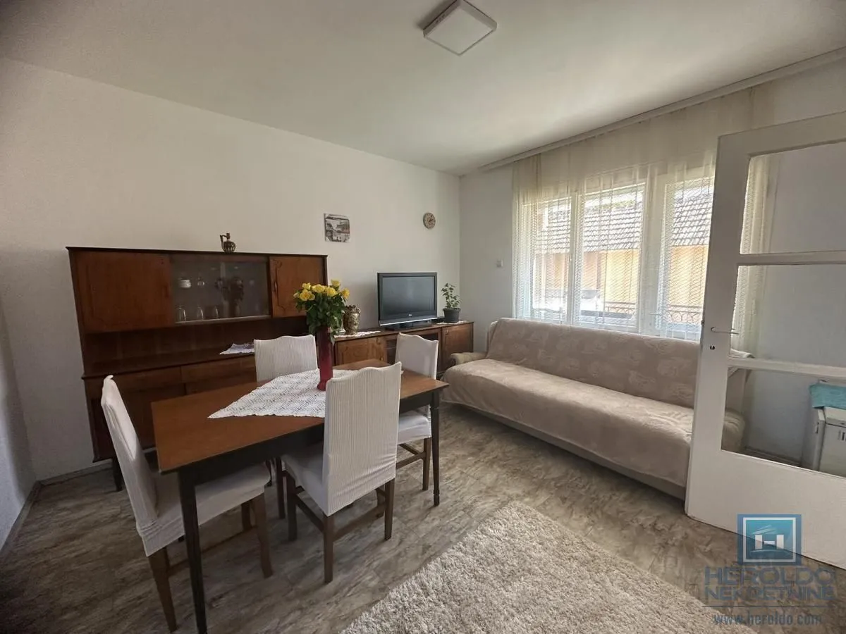 Sale, house, 215m², Ćuprija, Srbija