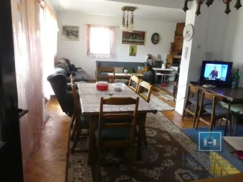 Prodaja, kuća, 150m², Bunar, Jagodina - image 8