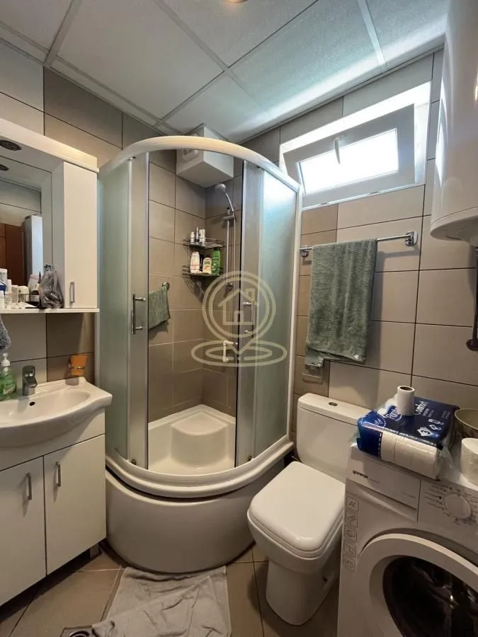 Prodaja, dvosoban stan, 62m², Centar, Vrnjačka Banja