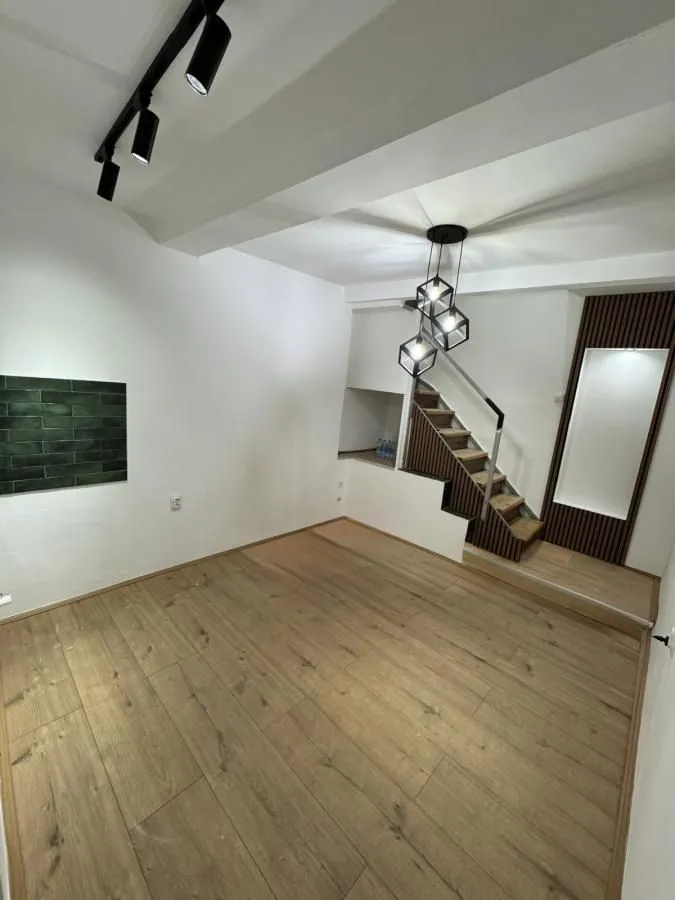 Rent, office space, 40m², Centar, Niš