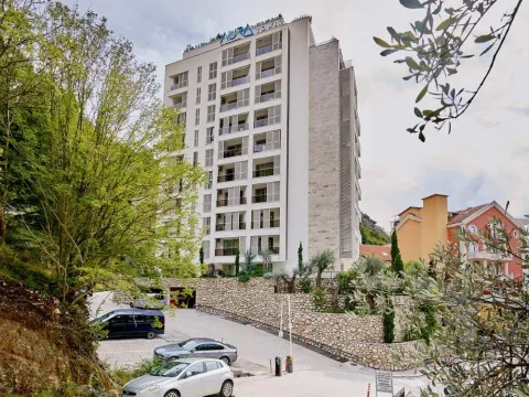 Sale, two bedroom apartment, 90m², Rafailovići, Budva - image 24
