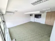 Izdavanje, poslovni prostor, 190m², City Kvart, Podgorica - image 19