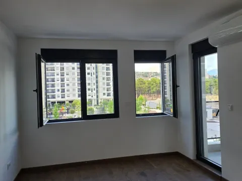 Rent, two bedroom apartment, 80m², Tološi, Podgorica