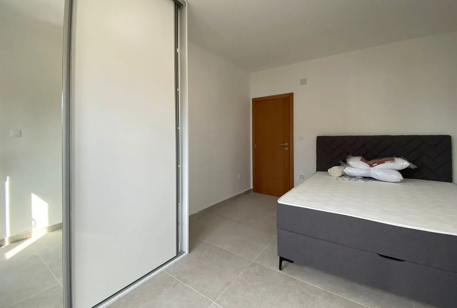 Rent, two bedroom apartment, 80m², Dumidran, Tivat