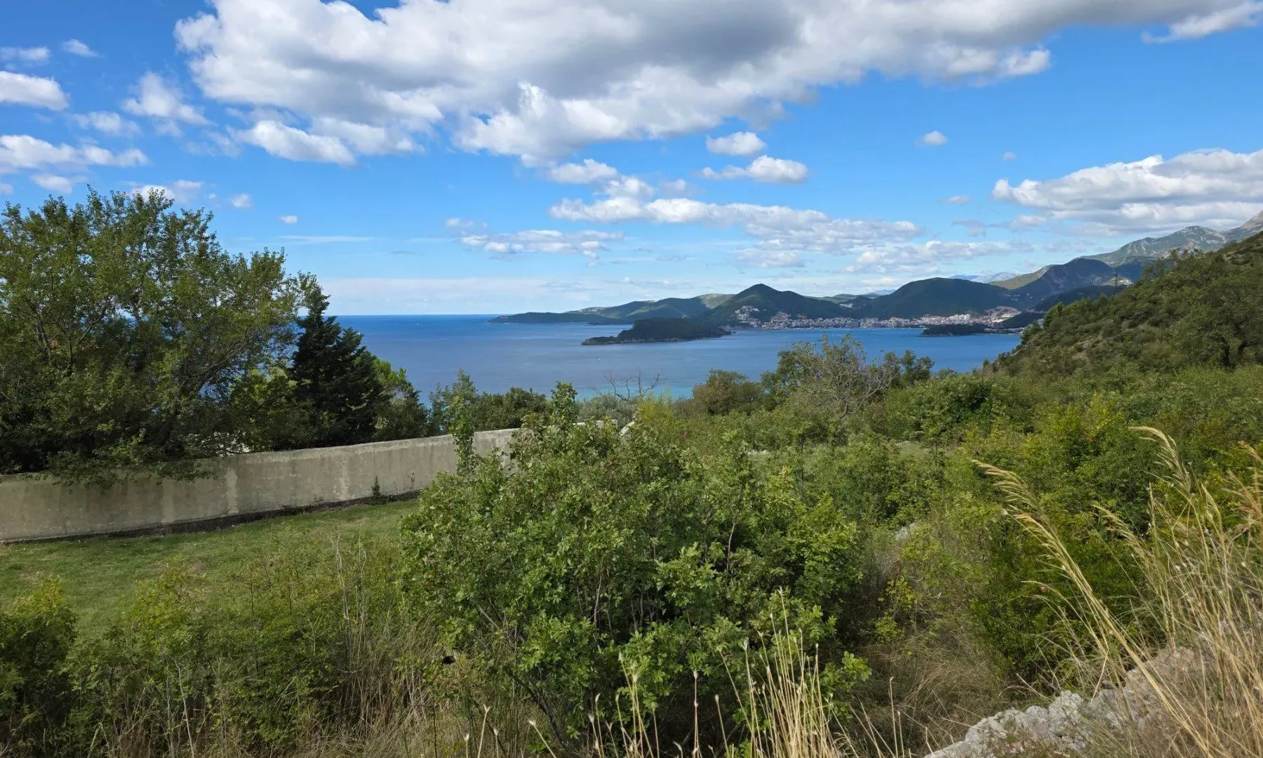 Prodaja, plac, 697m², Blizikuće, Budva