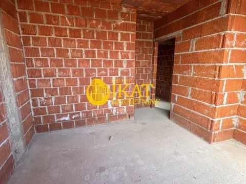 Prodaja, trosoban stan, 69m², Centar, Stara Pazova - image 6