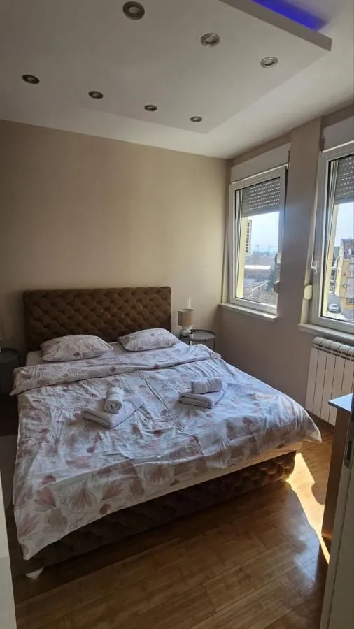 Izdavanje, jednosoban stan, 41m², Rotkvarija, Novi Sad Sve Podlokacije