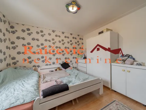 Sale, three bedroom apartment, 115m², Petlovo Brdo, Beograd - image 11