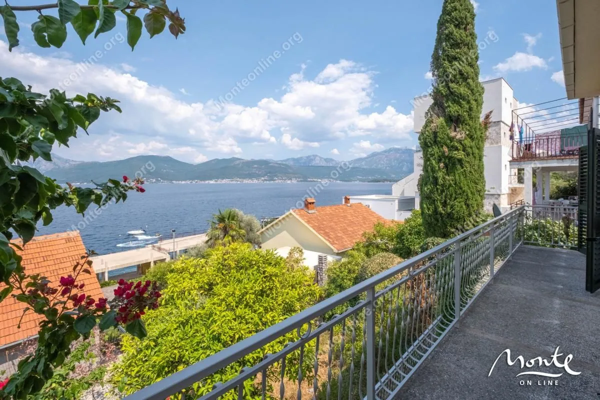 Prodaja, kuća, 147m², Krašići, Tivat