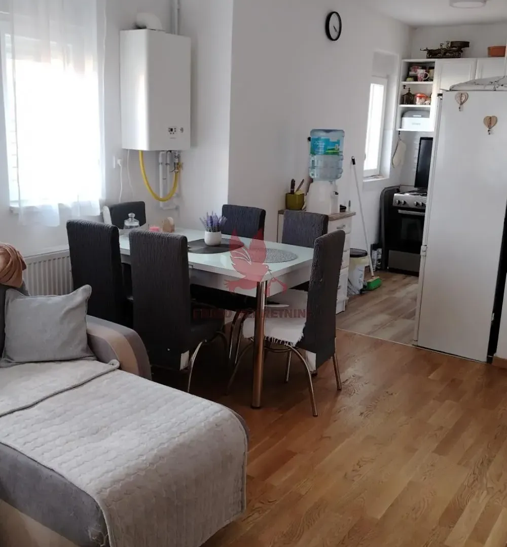 Prodaja, dvosoban stan, 45m², Mladenovac, Beograd