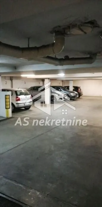 Rent, four bedroom apartment, 130m², Slavija, Vračar Sve Podlokacije
