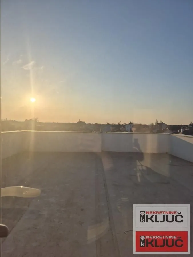 Prodaja, trosoban stan, 79m², Veternik, Novi Sad Sve Podlokacije