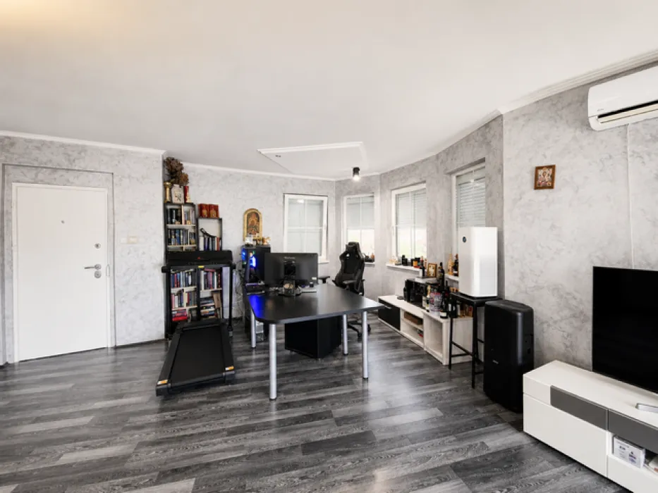 Rent, two bedroom apartment, 120m², Jajinci, Voždovac Sve Podlokacije