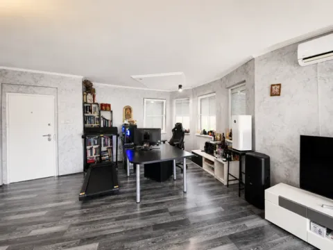 Rent, two bedroom apartment, 120m², Jajinci, Voždovac Sve Podlokacije - image 9
