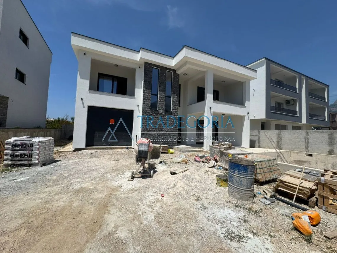 Prodaja, kuća, 235m², Bar, Crna Gora
